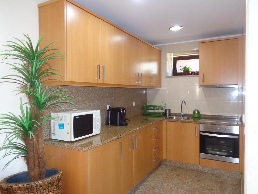 Bernardes House Guest House กัสเตโล เด ไปวา ภายนอก รูปภาพ